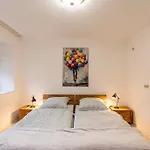 Nyaraló Alte Gaststaette *