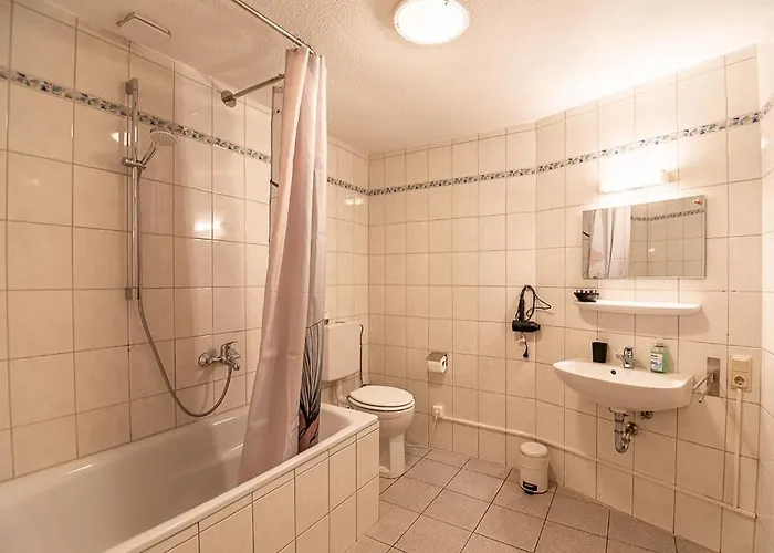 Alte Gaststaette * Balesfeld